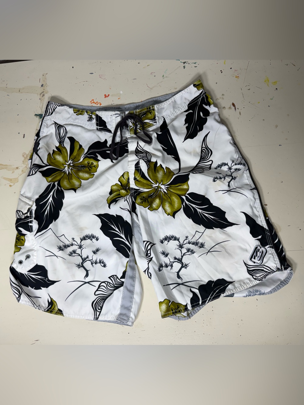 Billabong White, Black & Olive Green Floral Men’s Board Shorts